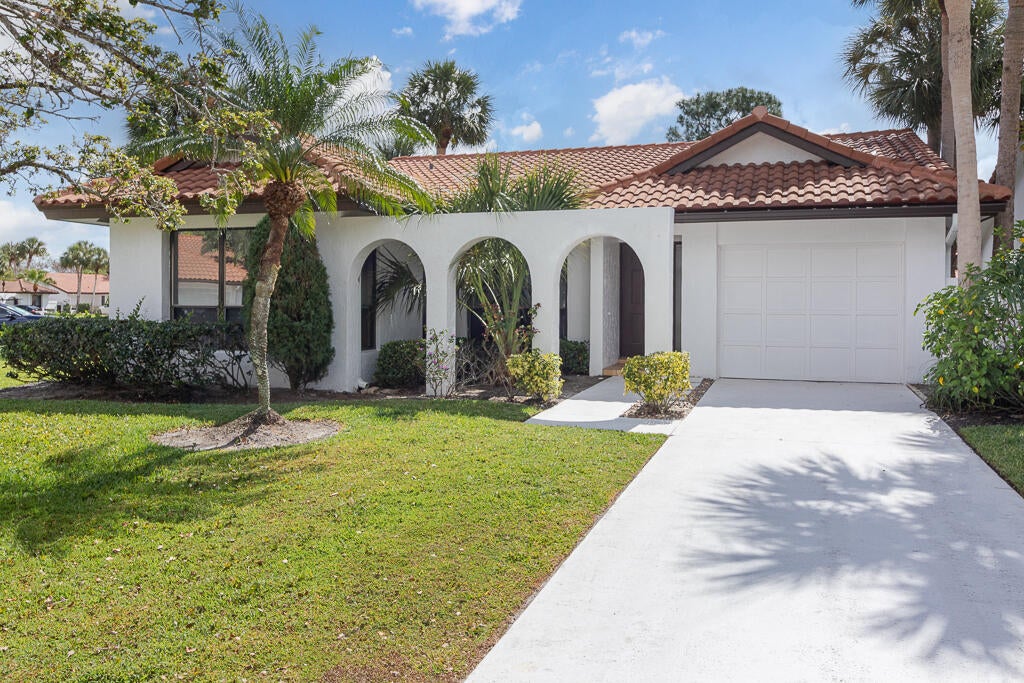 Photo of 3803 SW Osprey Creek Way, Palm City, FL 34990 (MLS # B26072721)