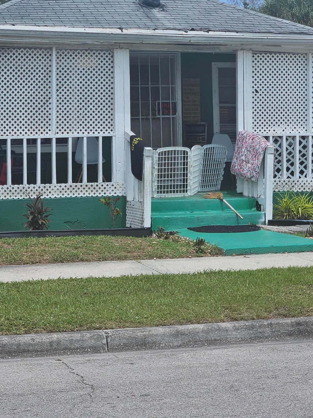 Photo of 514 N 21st Street, Fort Pierce, FL 34950 (MLS # B26037654)