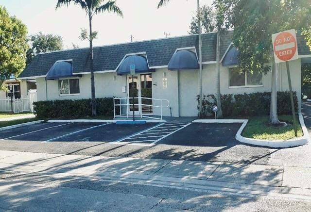 930 S 441 State Road 7
