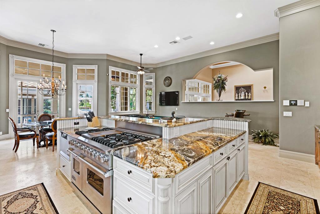 ADMIRALS COVE - Residential