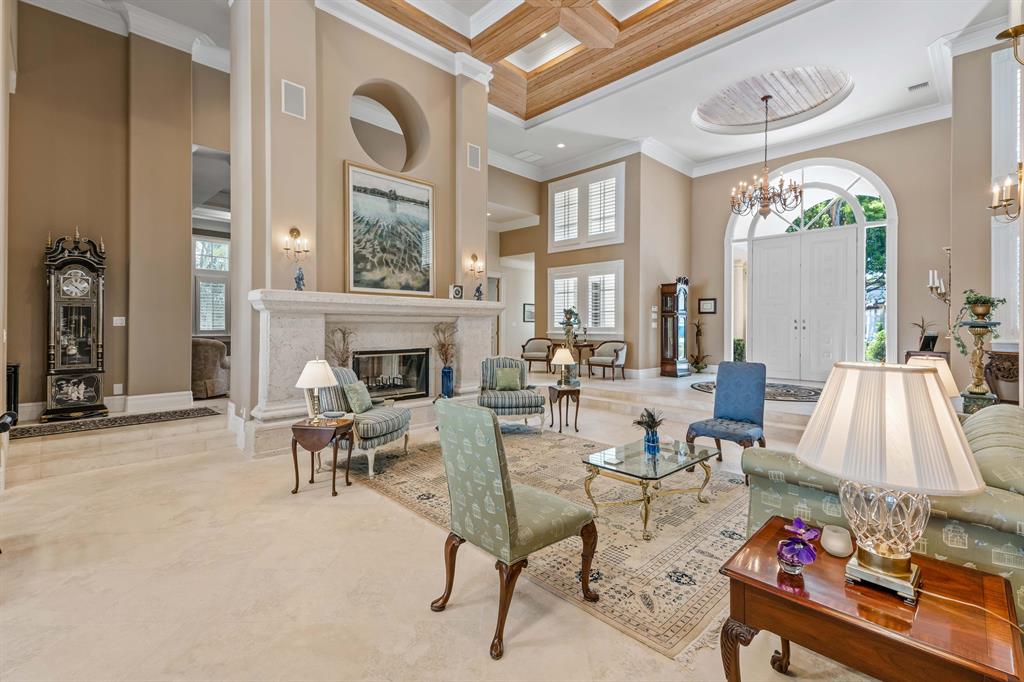 ADMIRALS COVE - Residential