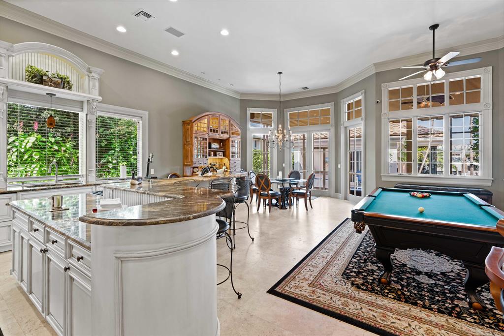 ADMIRALS COVE - Residential