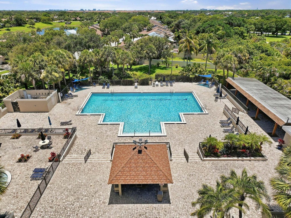 Photo of 2715 27th Court, Jupiter, FL 33477 (MLS # B26082479)
