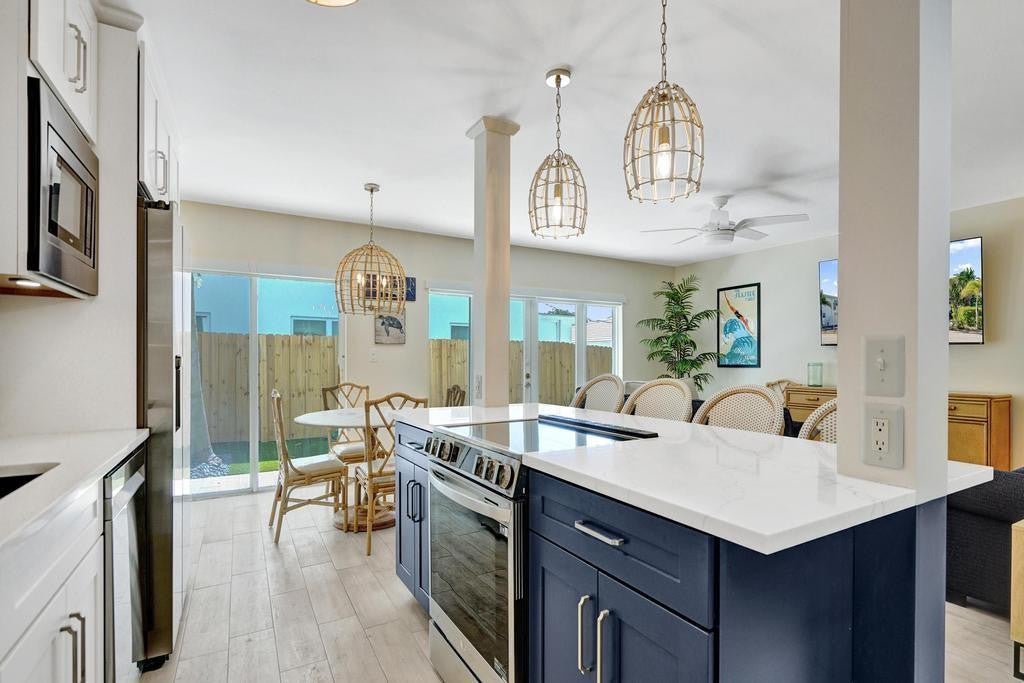 4549 N Ocean Drive 1