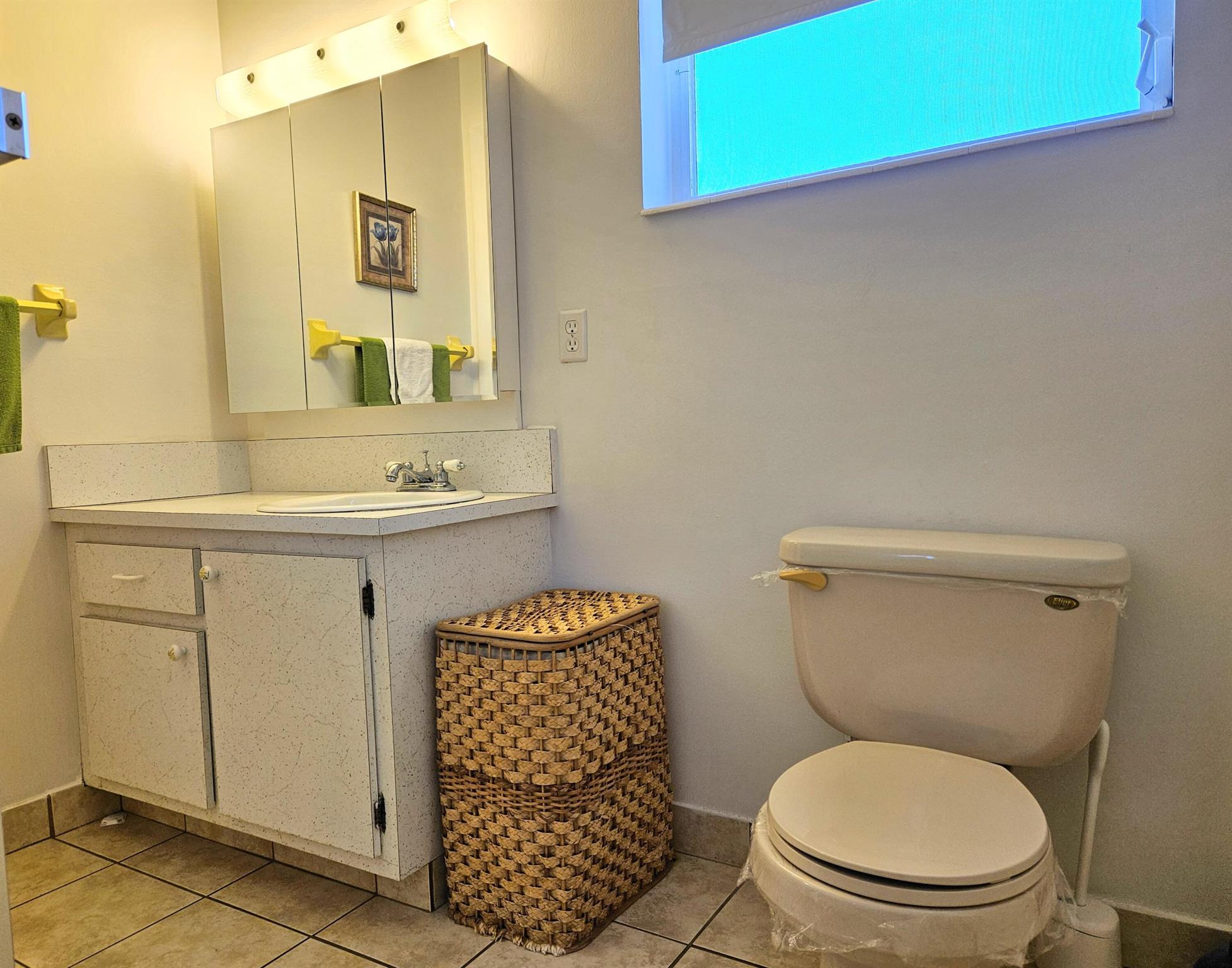 CRESTHAVEN VILLAS CONDO 1 - Residential