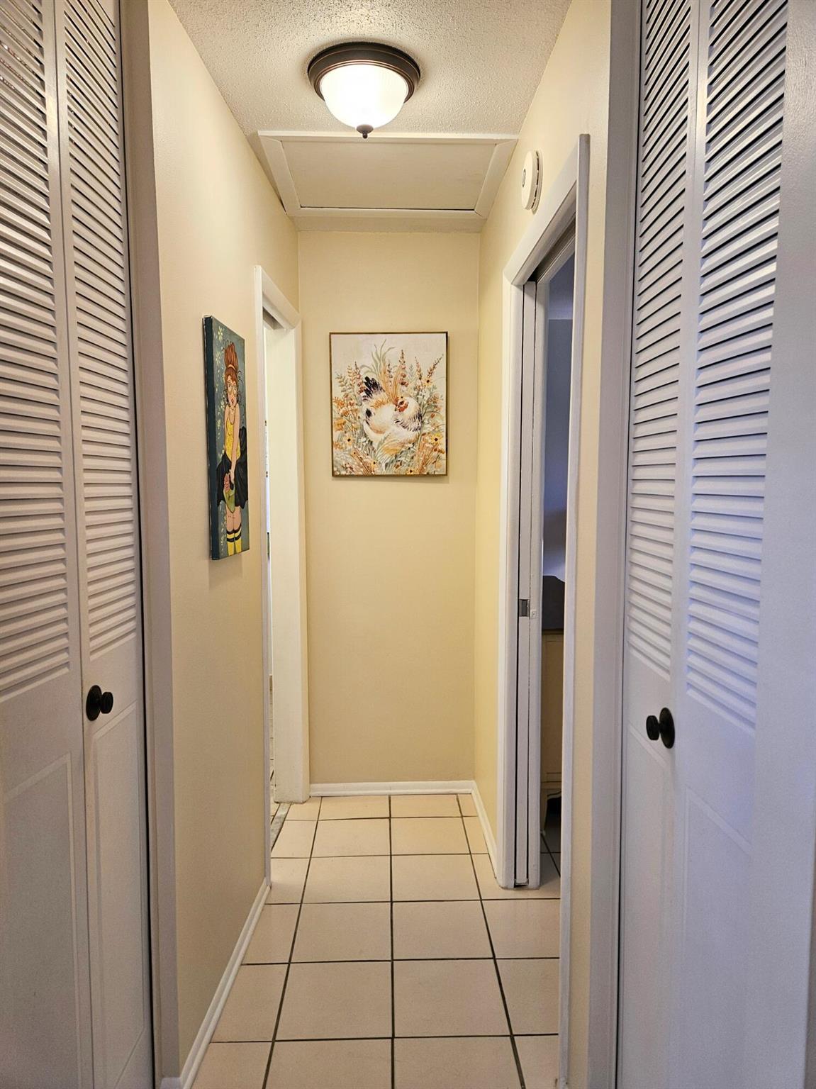 CRESTHAVEN VILLAS CONDO 1 - Residential