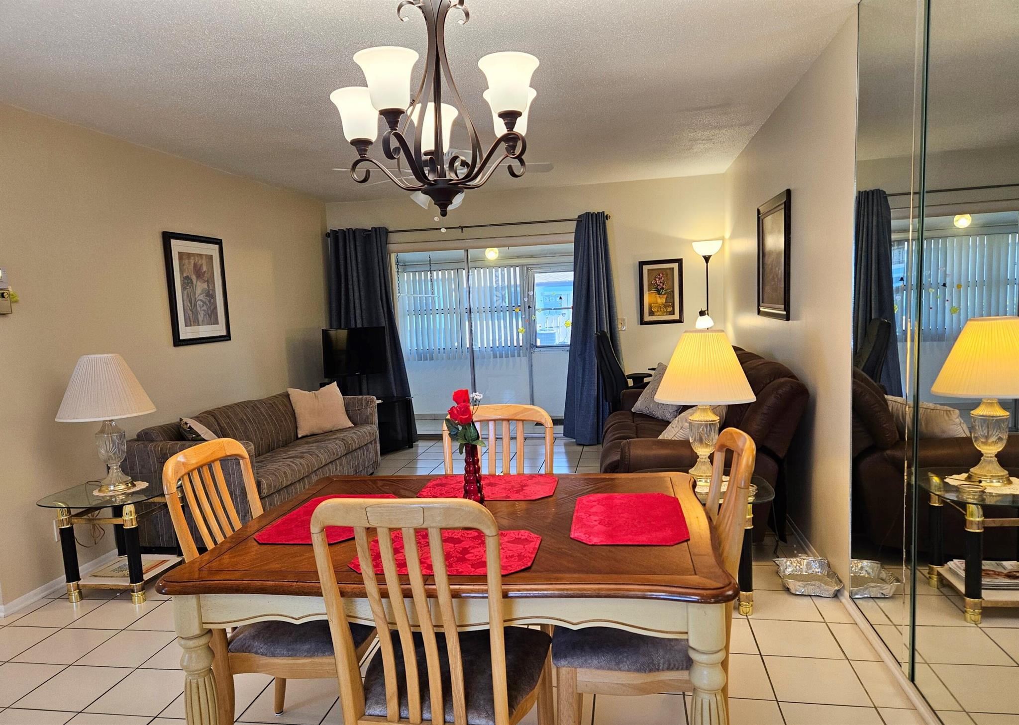 CRESTHAVEN VILLAS CONDO 1 - Residential