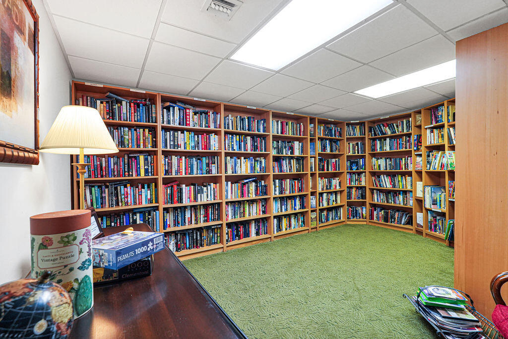 RIVER REACH CONDOMINIUM III - Residential