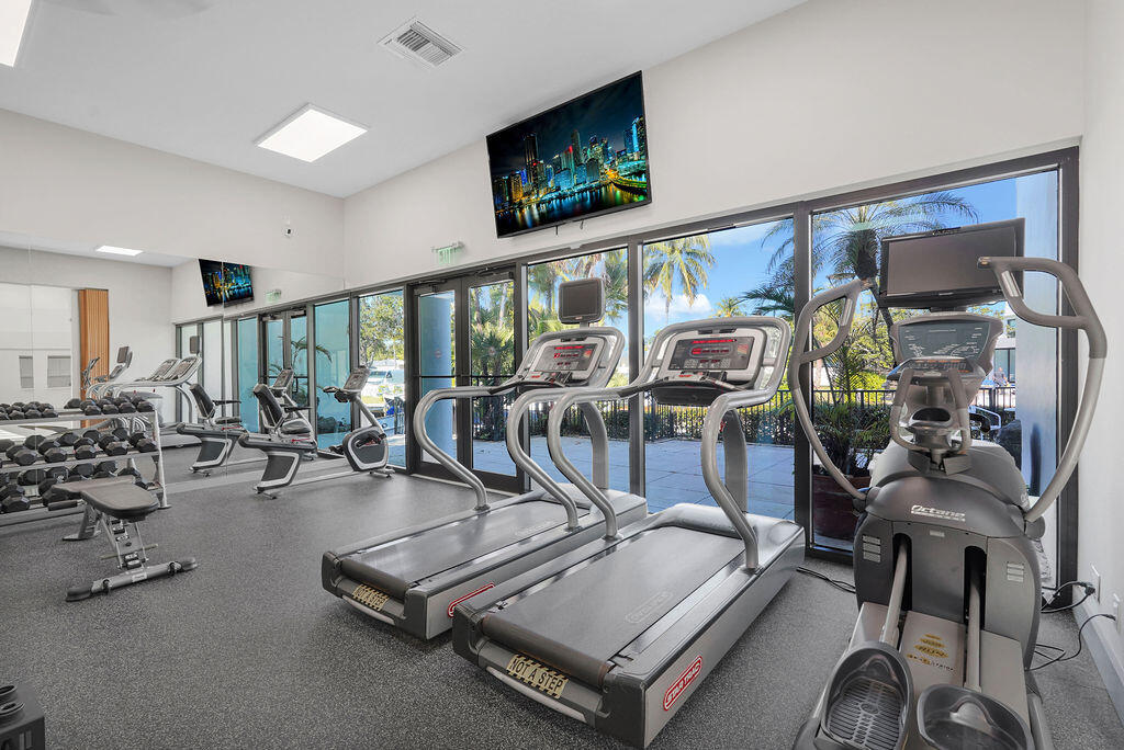 RIVER REACH CONDOMINIUM III - Residential