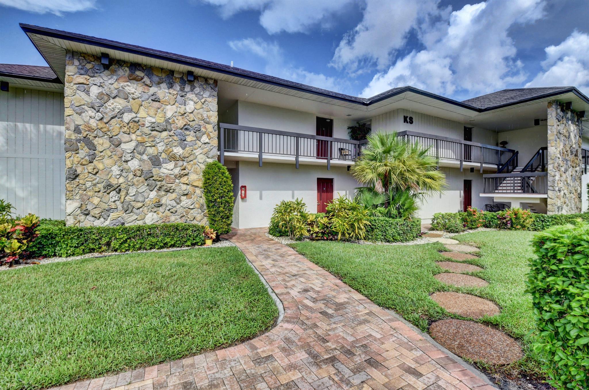 Beautifully updated 1-bedroom, 1-bath condo with direct golf course views. This furnished, turn-key home offers more space than reported, as the enclosed patio has been finished and converted into a bright dining area. Recent updates include new AC (2021) and a new roof (2024, via homeowners association). Added perks include an in-unit washer and dryer, covered parking, and a private storage area.The community provides 24/7 manned, gated security with a roaming patrol, and residents enjoy water, cable, internet, HBO, and MAX. Shared amenities include a condo resident pool, barbecue area, and a community room. Country Club Membership is Buyer's Option and Not Mandatory.