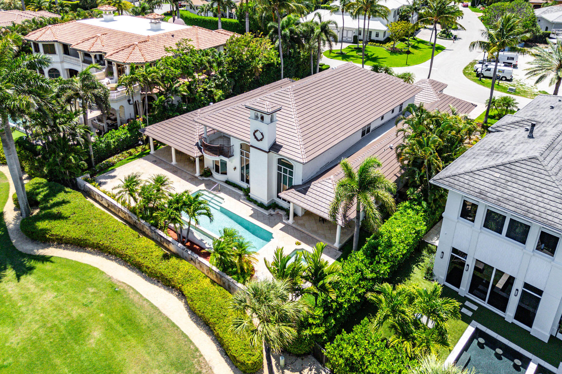 ROYAL PALM YACHT & COUNTRY CLUB - Residential