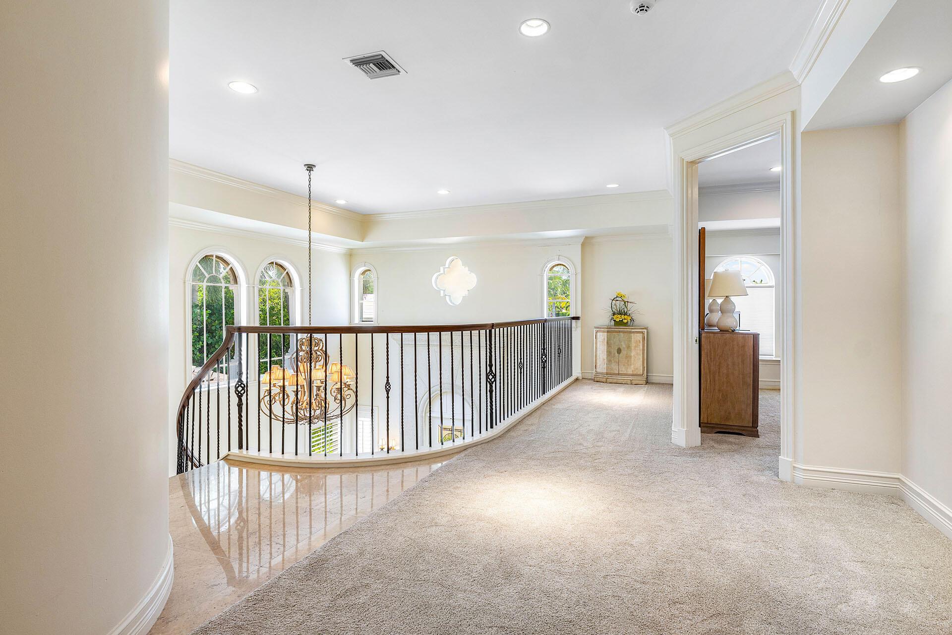 ROYAL PALM YACHT & COUNTR - Residential