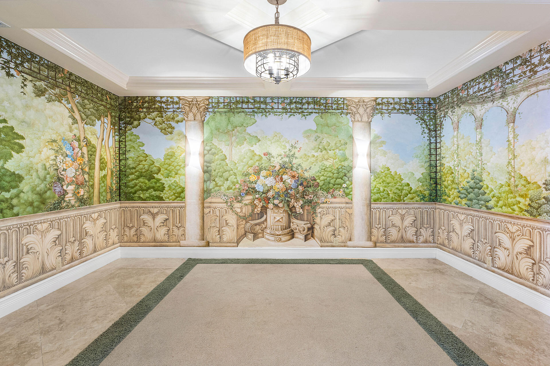 ROYAL PALM YACHT & COUNTRY CLUB - Residential