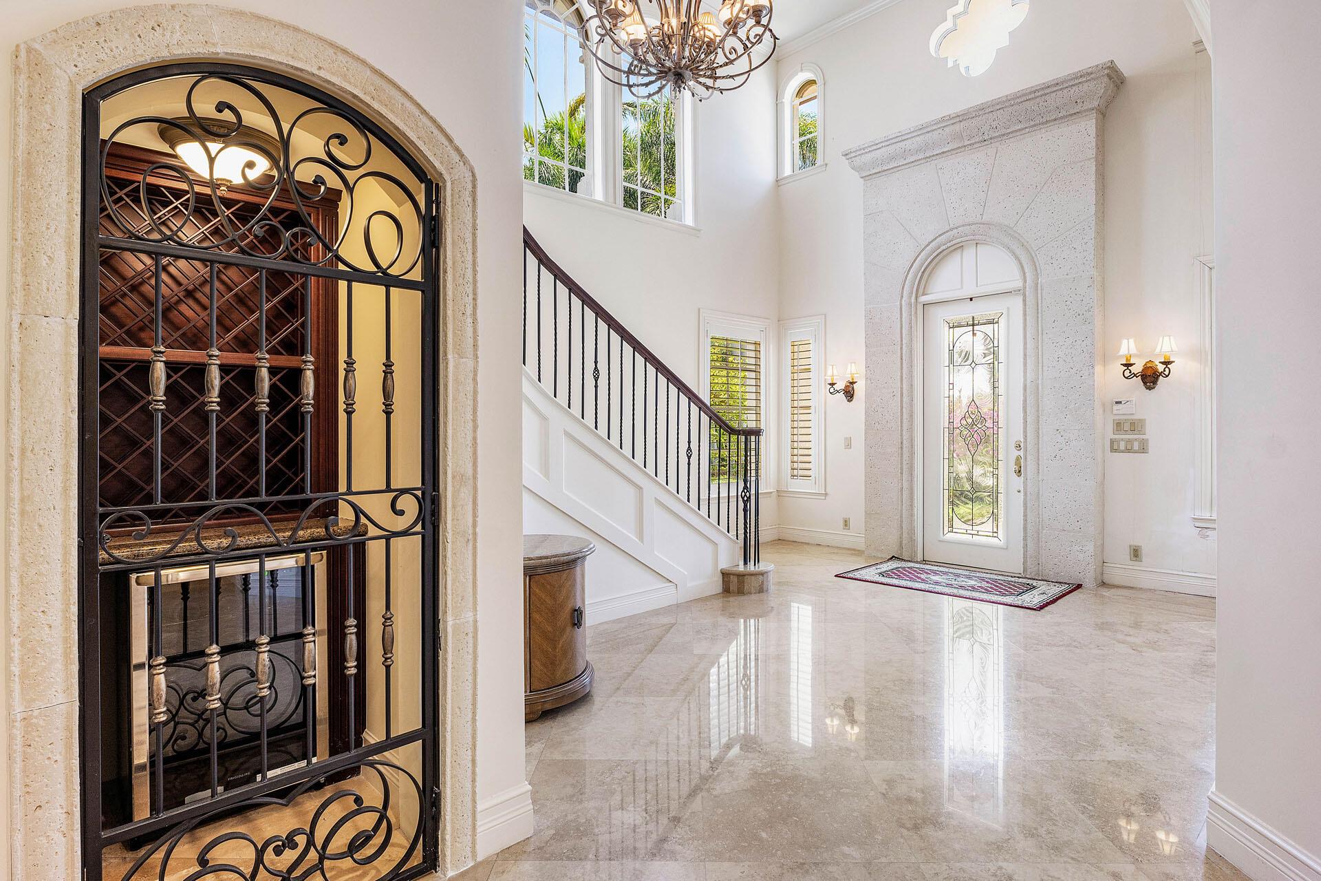 ROYAL PALM YACHT & COUNTR - Residential