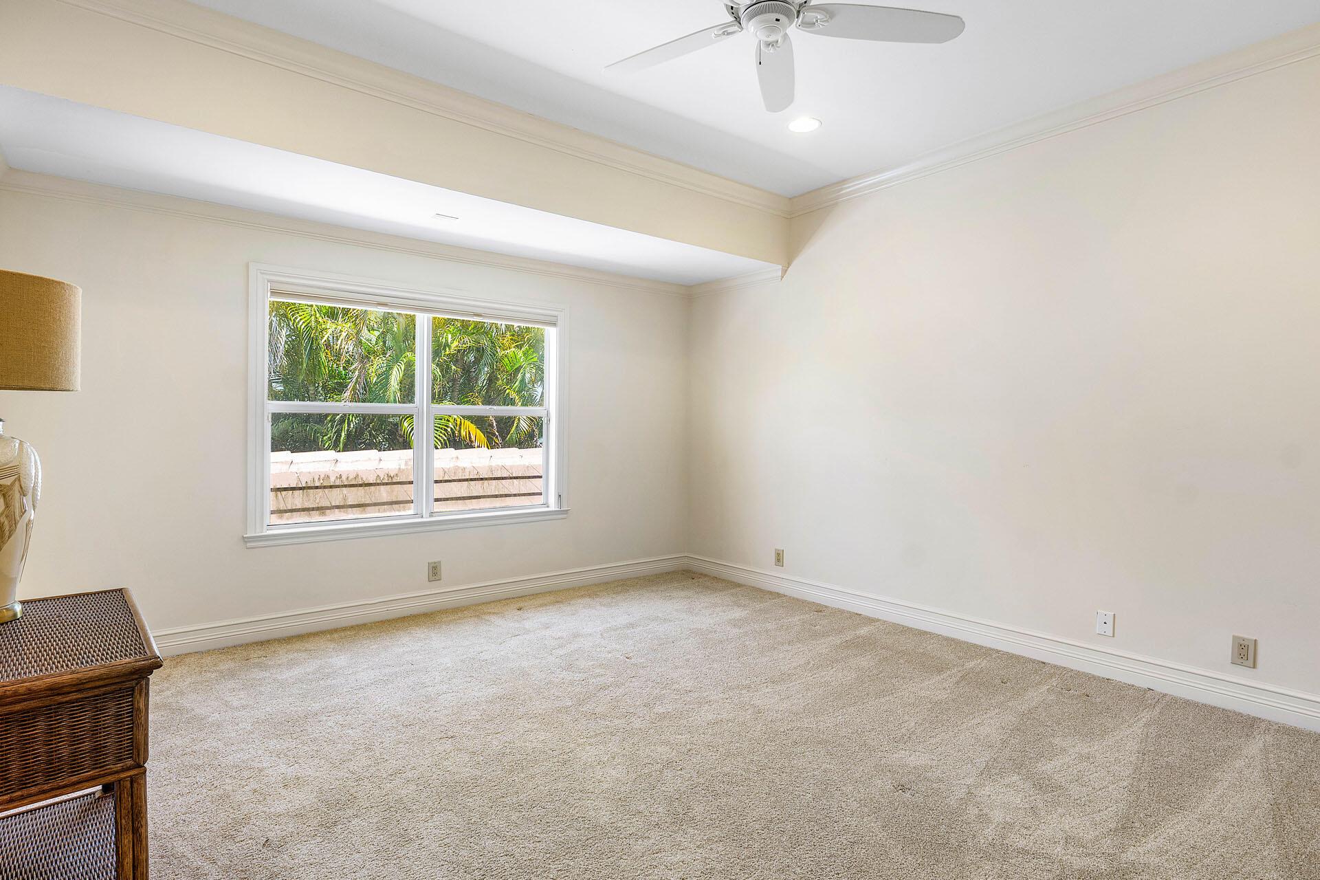 ROYAL PALM YACHT & COUNTR - Residential