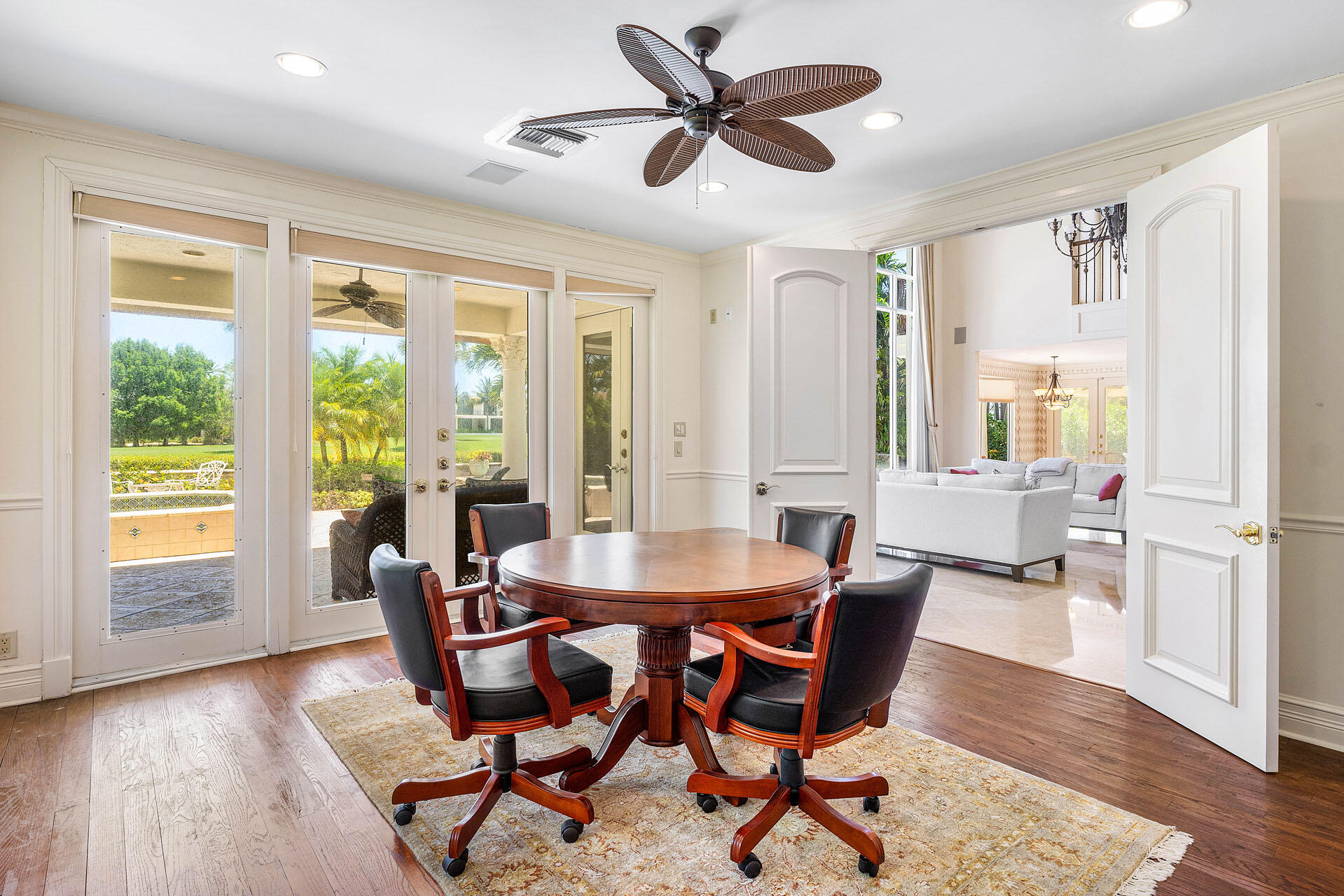 ROYAL PALM YACHT & COUNTRY CLUB - Residential