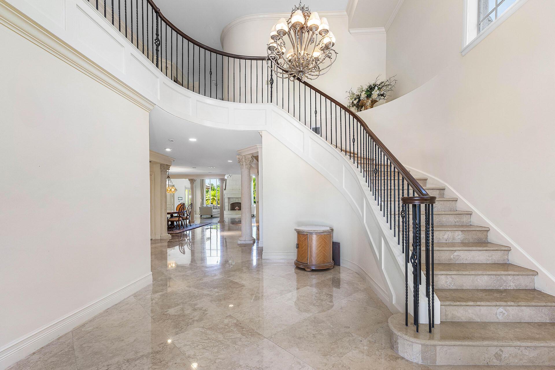 ROYAL PALM YACHT & COUNTR - Residential