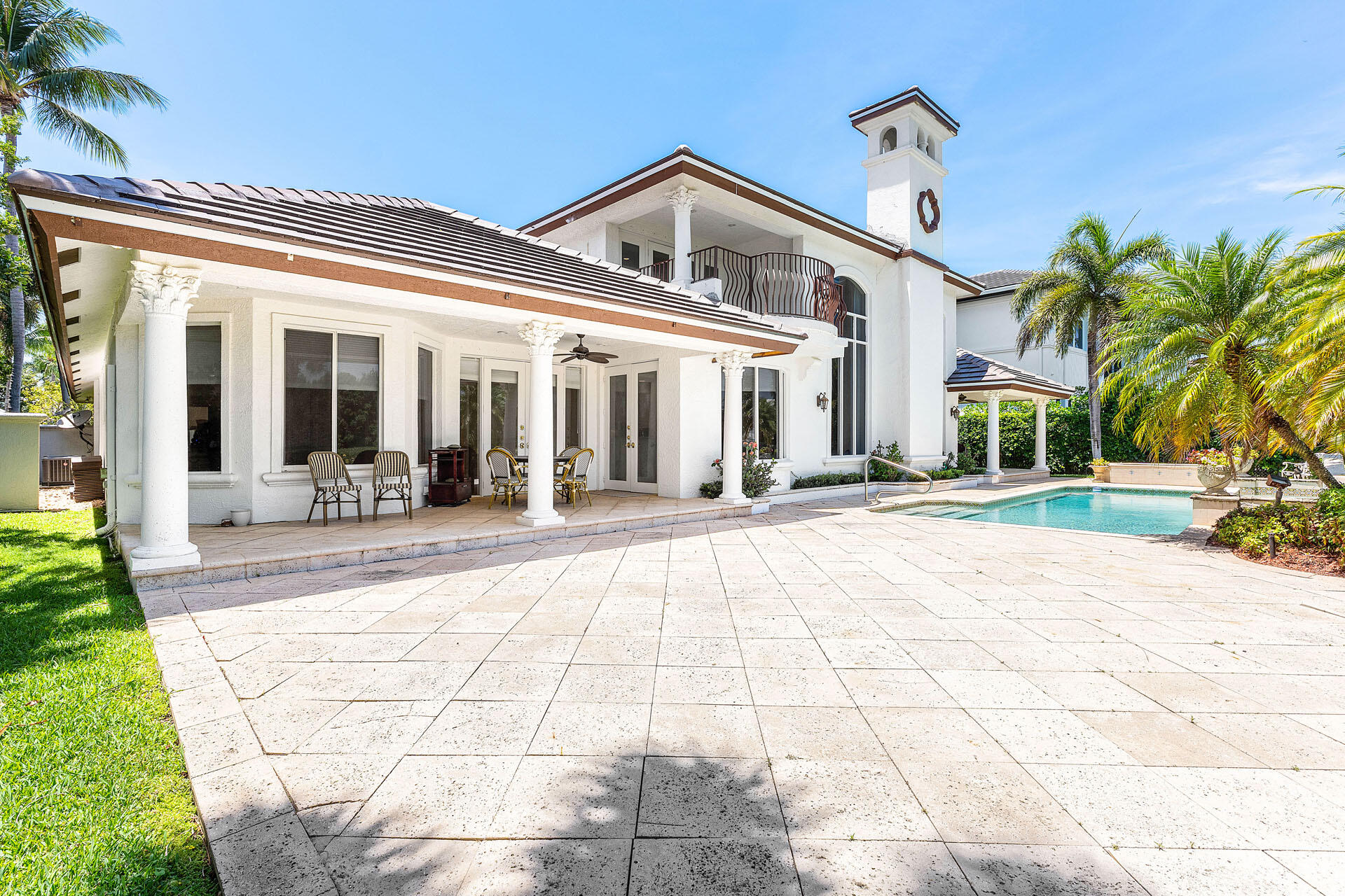 ROYAL PALM YACHT & COUNTRY CLUB - Residential