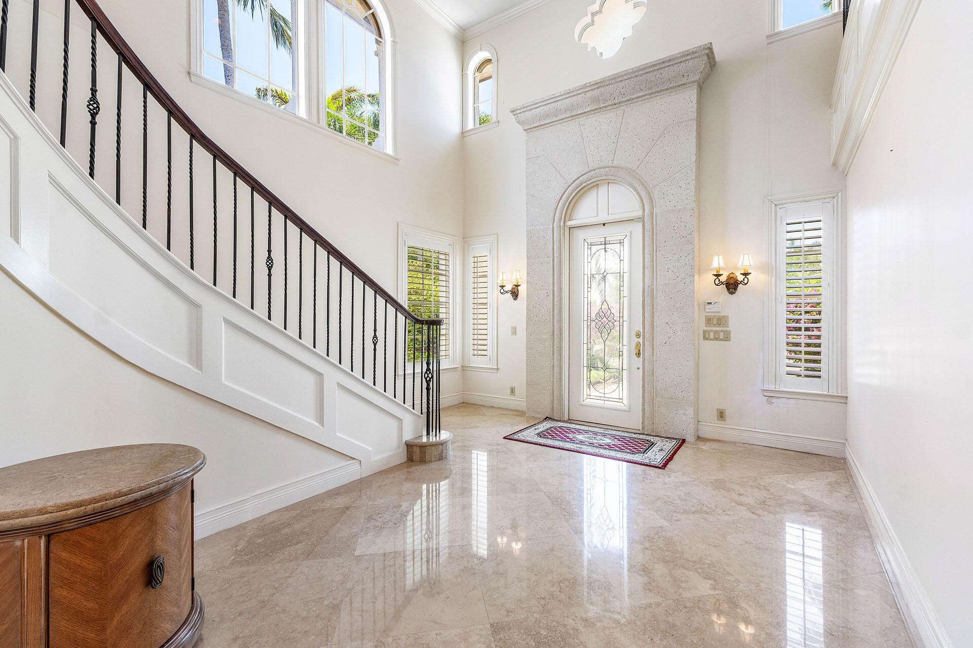 ROYAL PALM YACHT & COUNTR - Residential