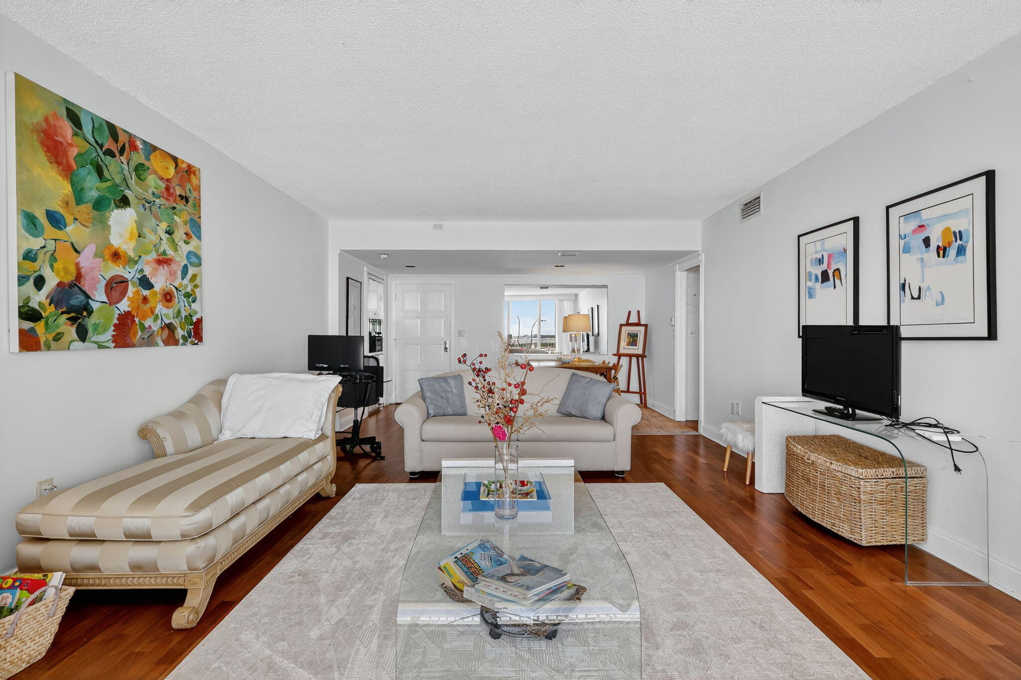 AMBASSADOR II CORP - Residential Lease