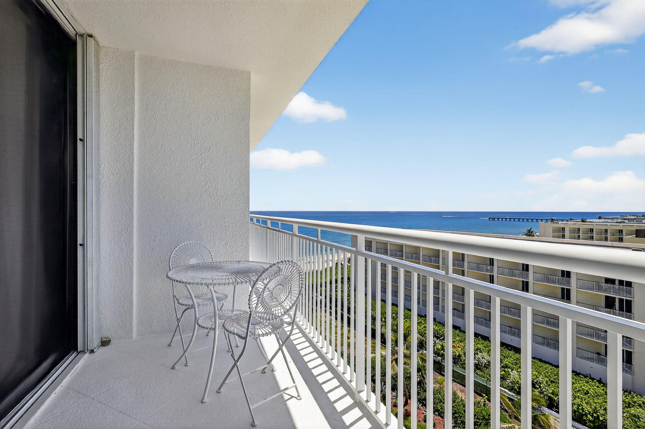 AMBASSADOR II CORP - Residential Lease
