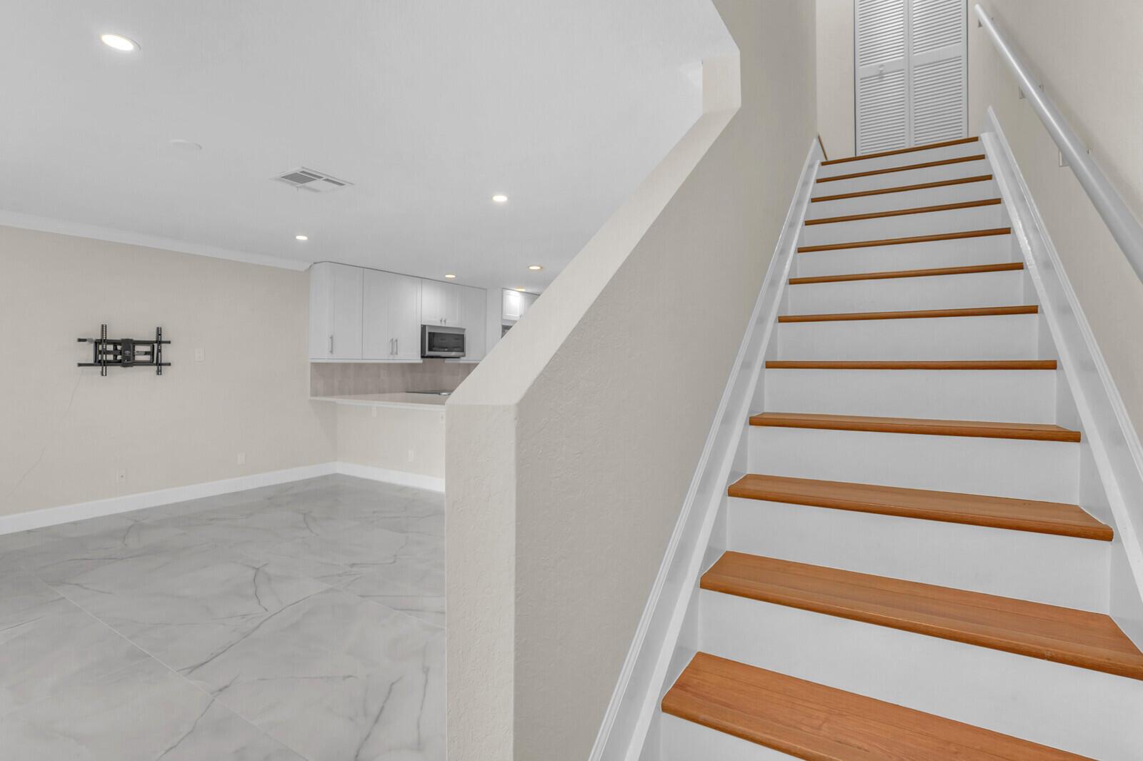 Sierra Palms - Residential Lease