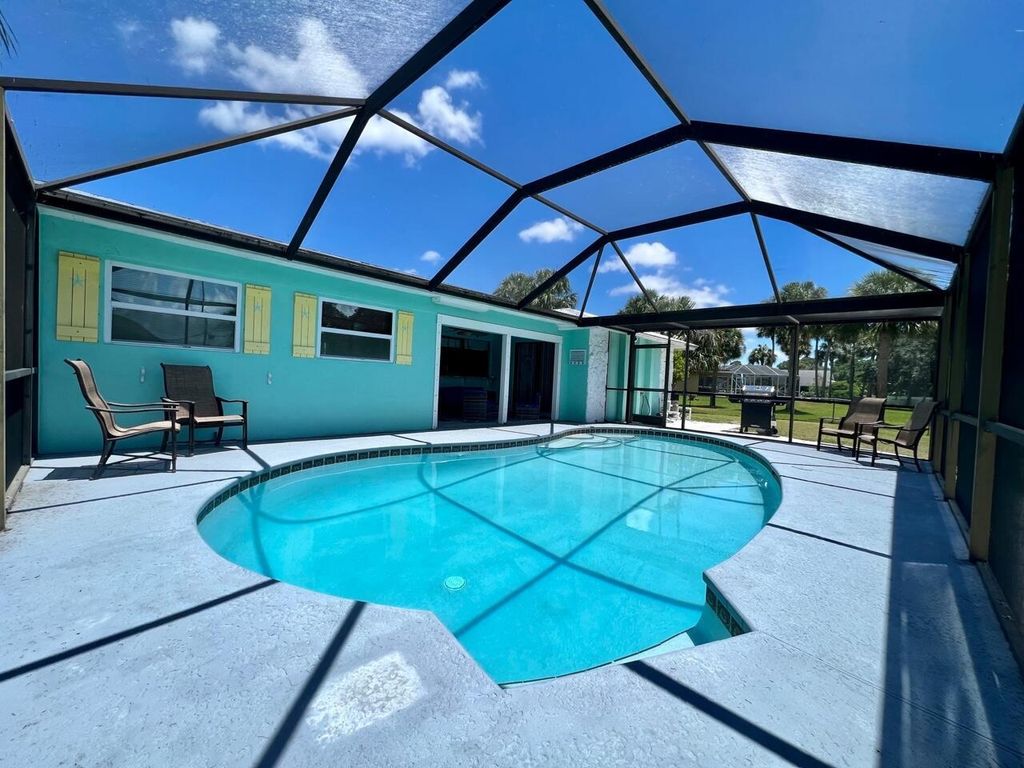 Photo of 1608 SW Ocean Cove Avenue, Port Saint Lucie, FL 34953 (MLS # R10994557)