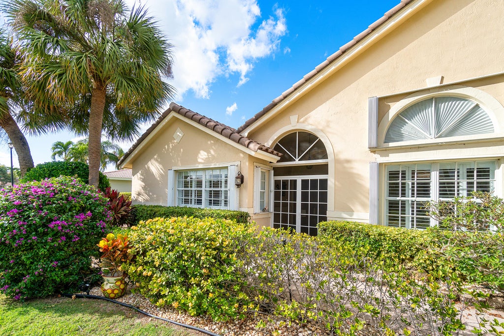 Photo of 7293 Amber Falls Lane, Boynton Beach, FL 33437 (MLS # R11042609)