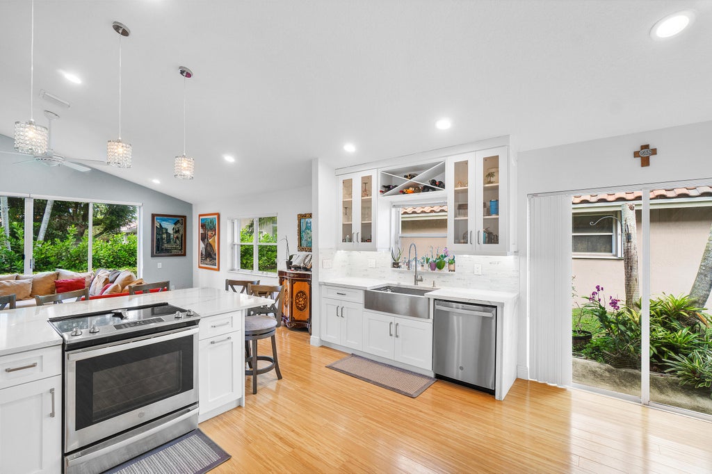 Photo of 7293 Amber Falls Lane, Boynton Beach, FL 33437 (MLS # R11042609)