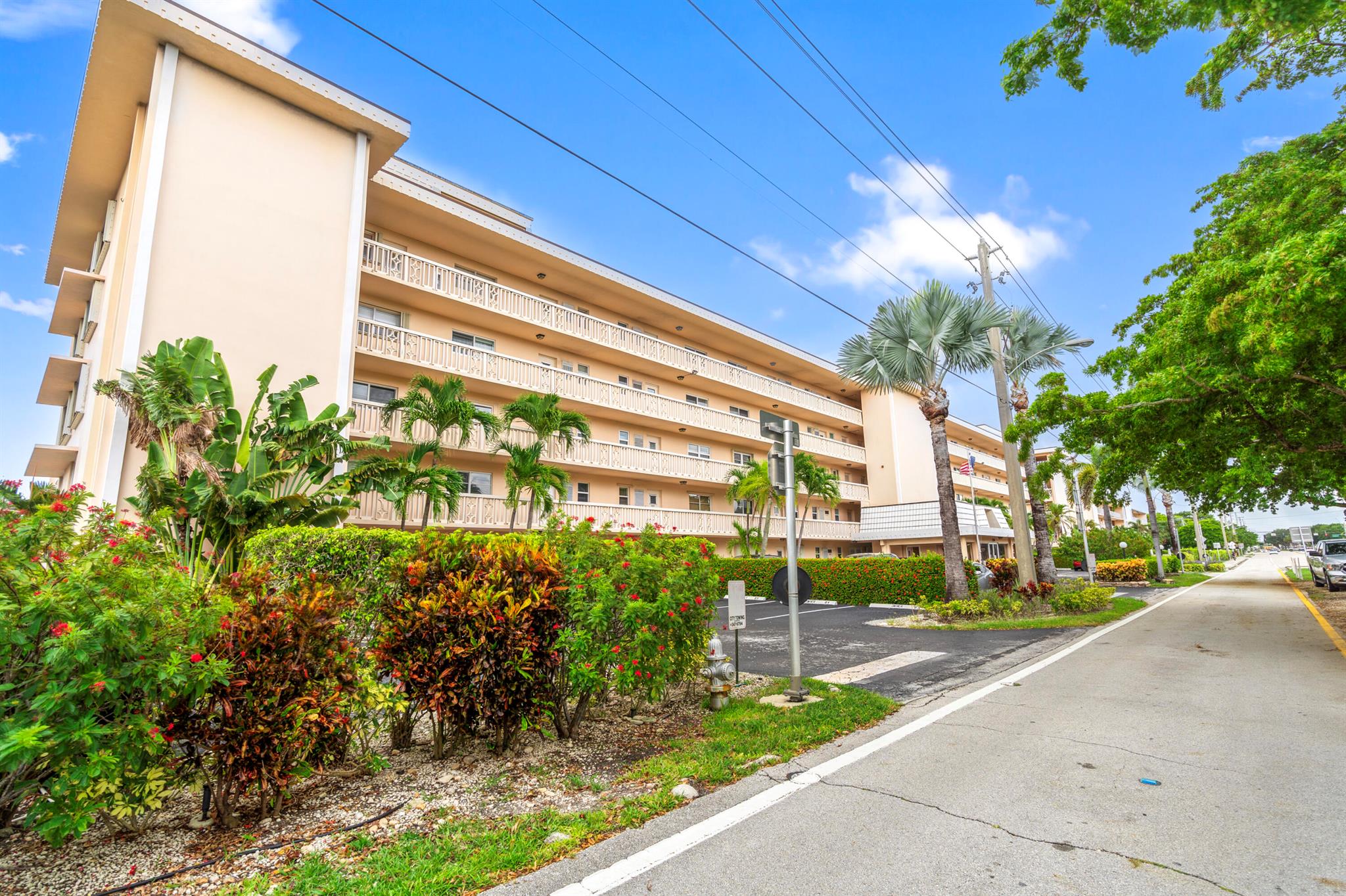 BOCA HOUSE CONDO - Residential Lease