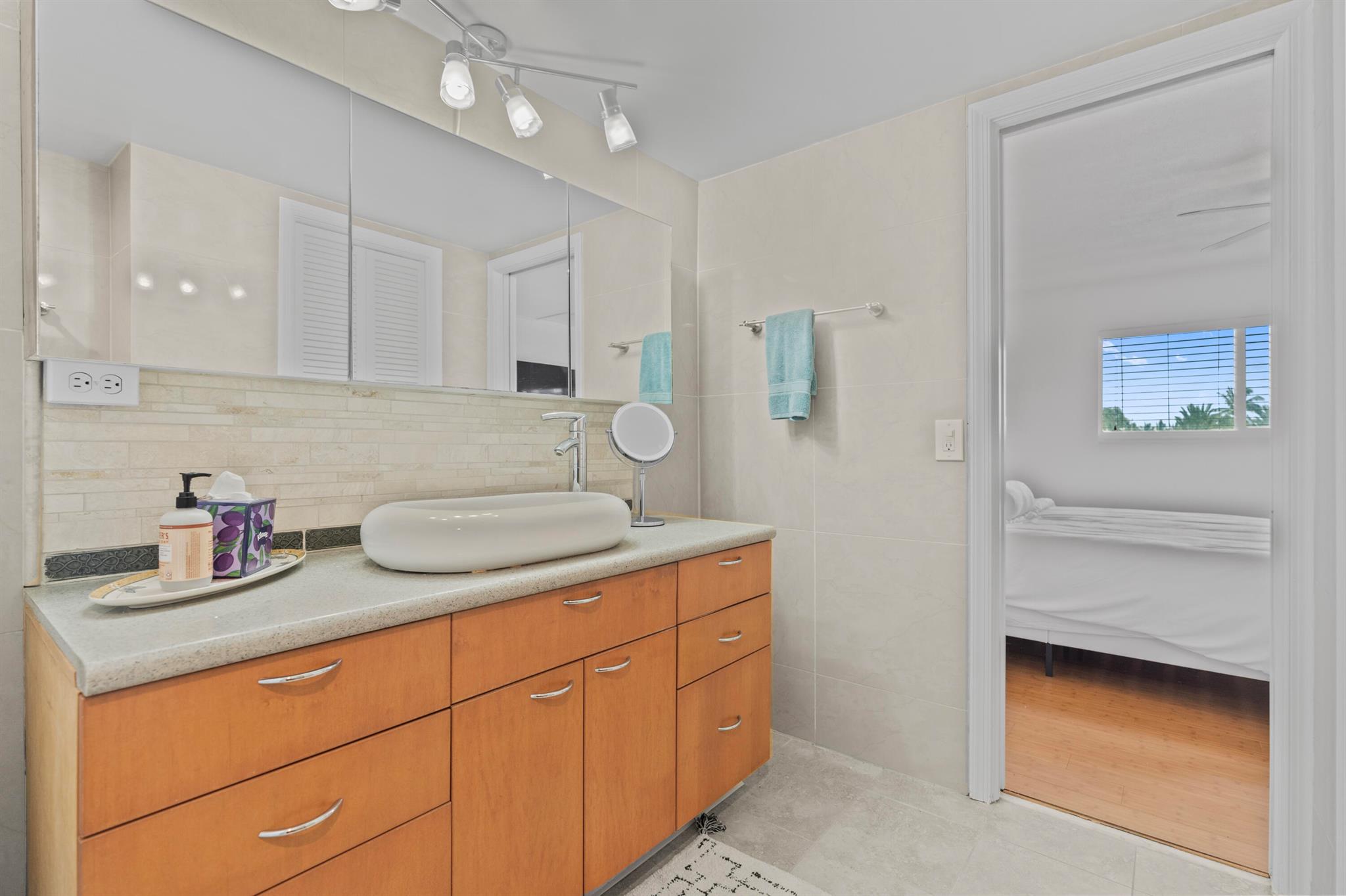 BOCA HOUSE CONDO - Residential Lease