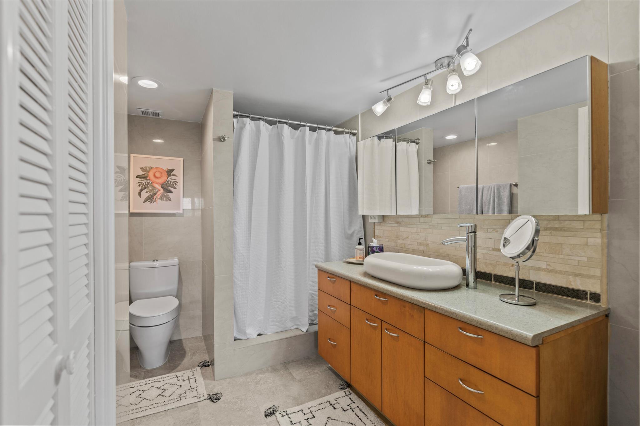 BOCA HOUSE CONDO - Residential Lease