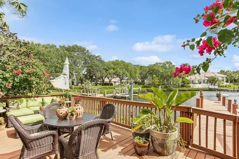 404 Mariner Drive, Jupiter, FL MLS: R11076931