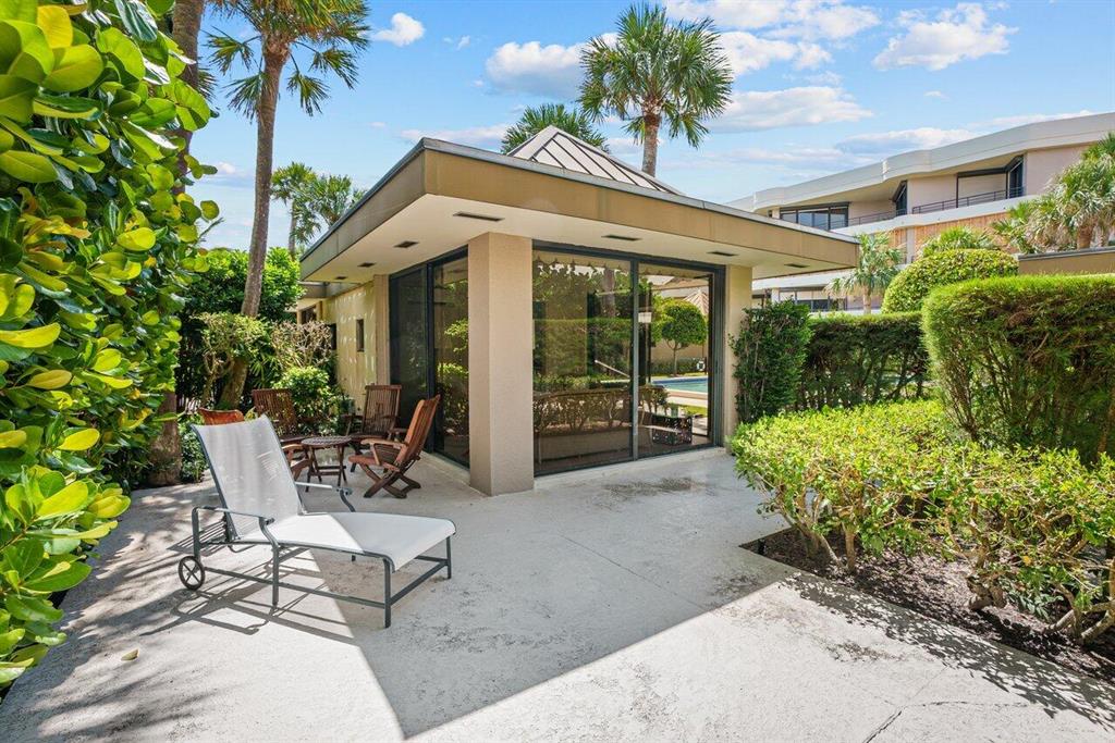 LEVERETT HOUSE CONDO - Residential