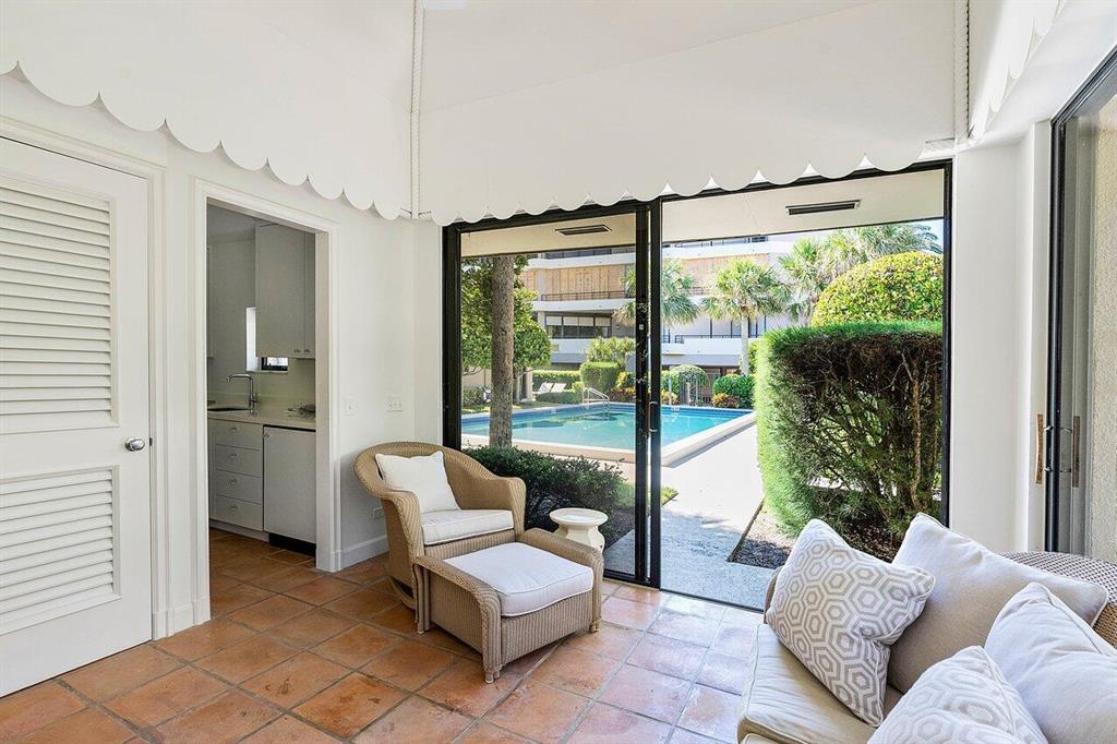 LEVERETT HOUSE CONDO - Residential