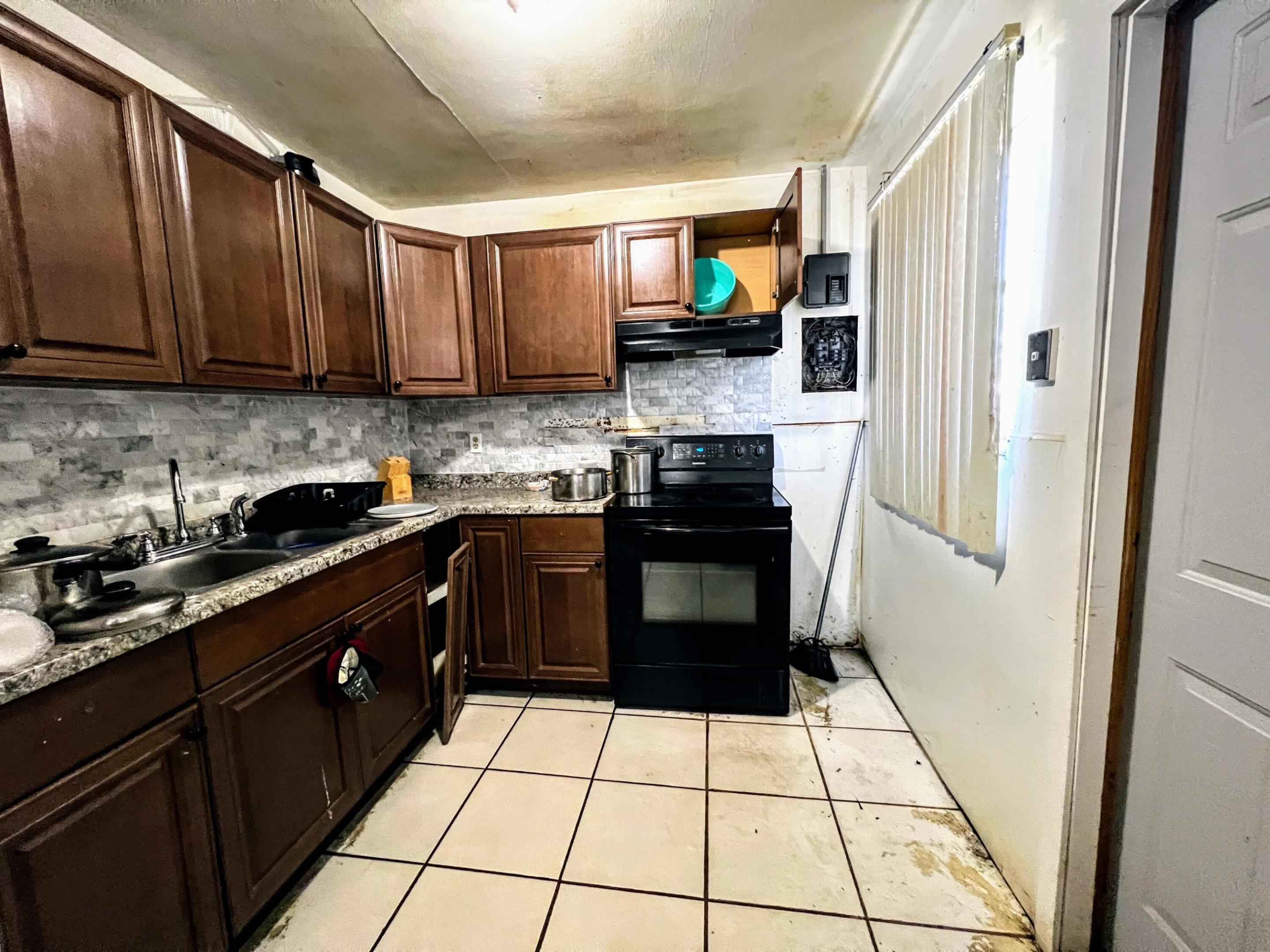 POMPANO BEACH HIGHLANDS 8TH SEC - Residential