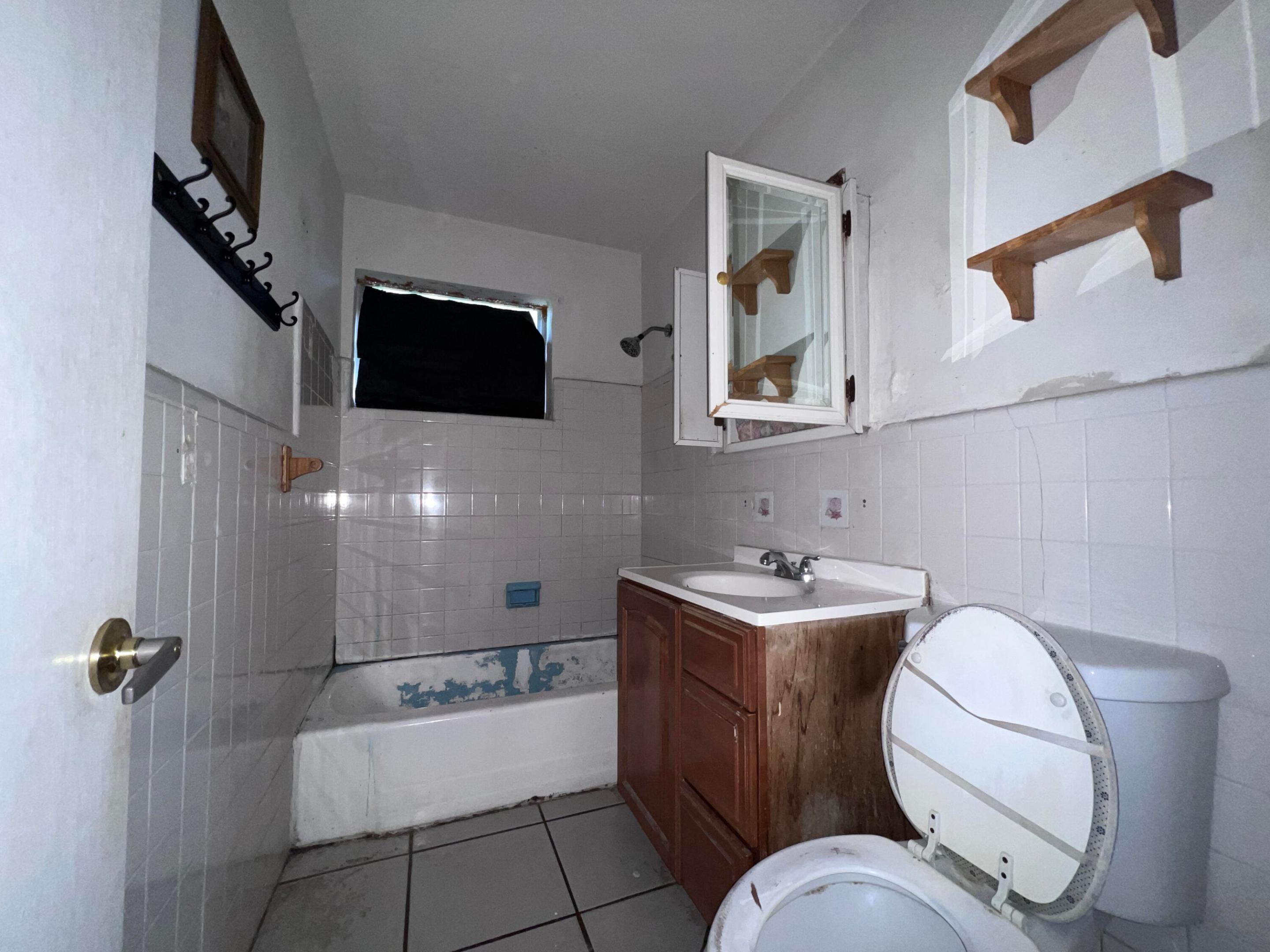 POMPANO BEACH HIGHLANDS 8TH SEC - Residential