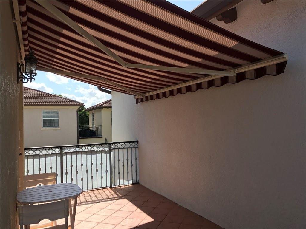 Royal Poinciana - Residential Lease