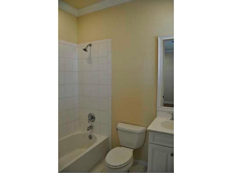 Royal Poinciana - Residential Lease