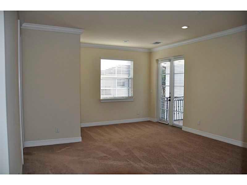 Royal Poinciana - Residential Lease