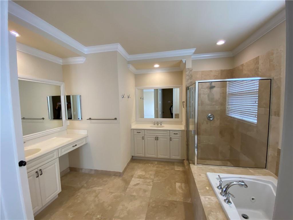 Royal Poinciana - Residential Lease