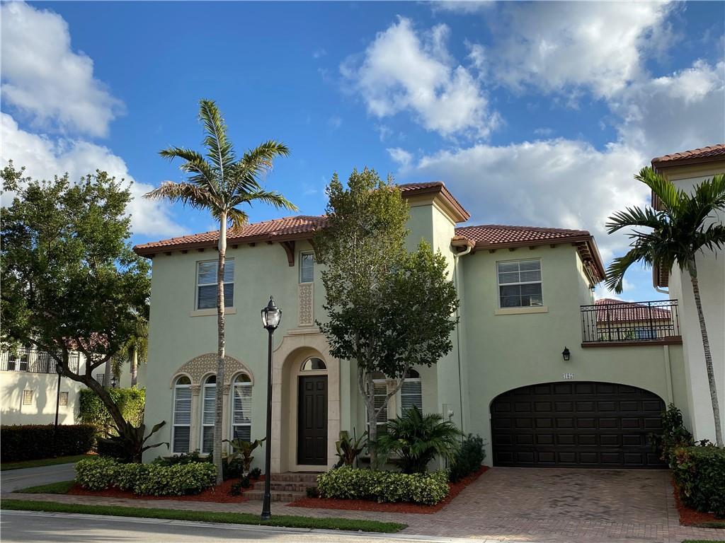 Royal Poinciana - Residential Lease