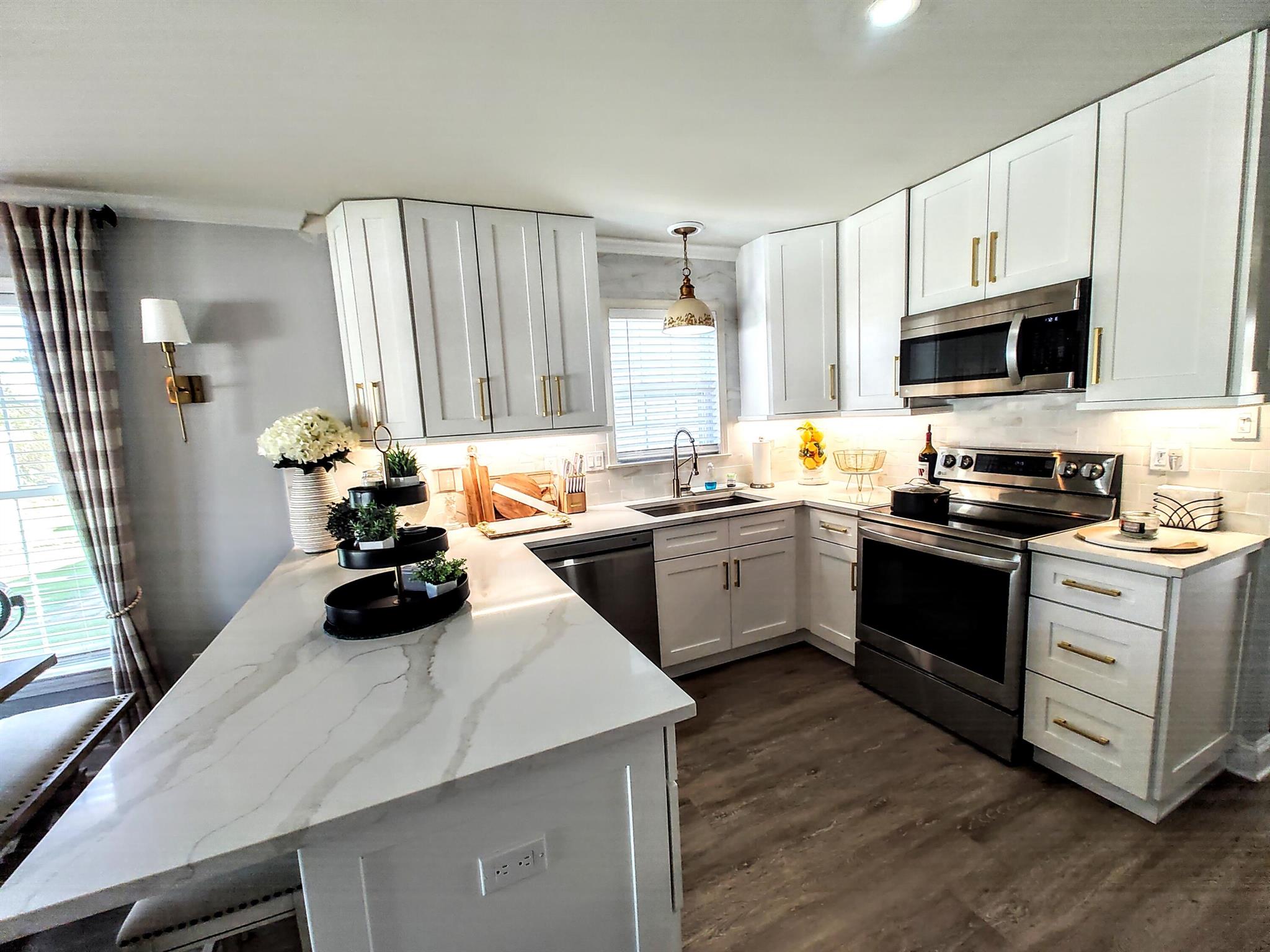 Magnolia Square - Residential