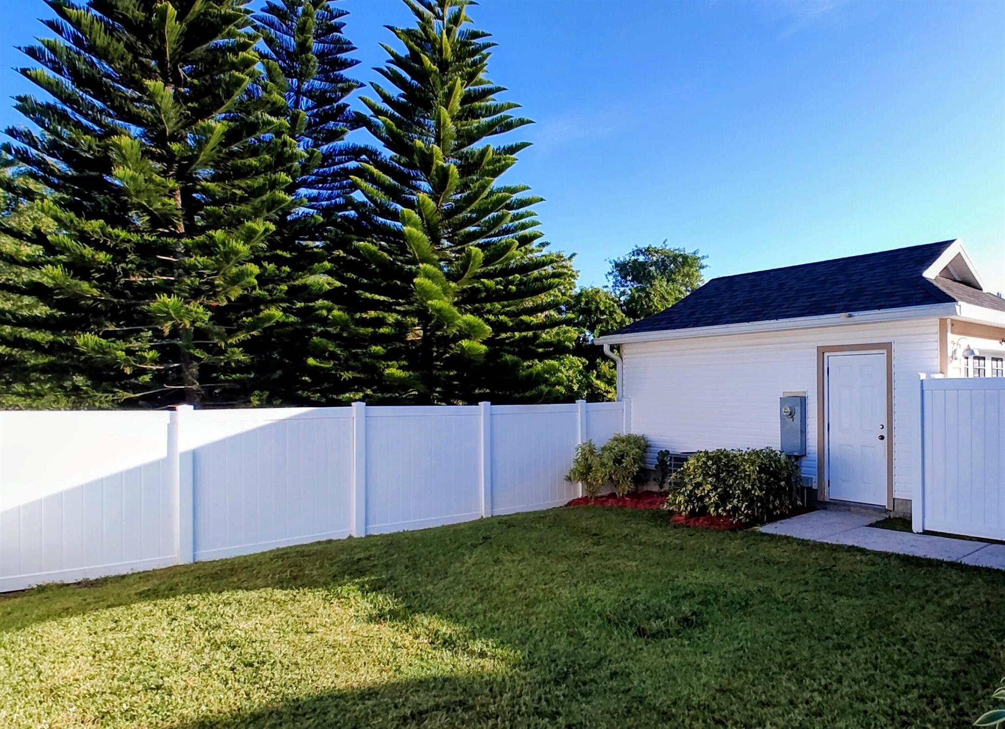 Magnolia Square - Residential