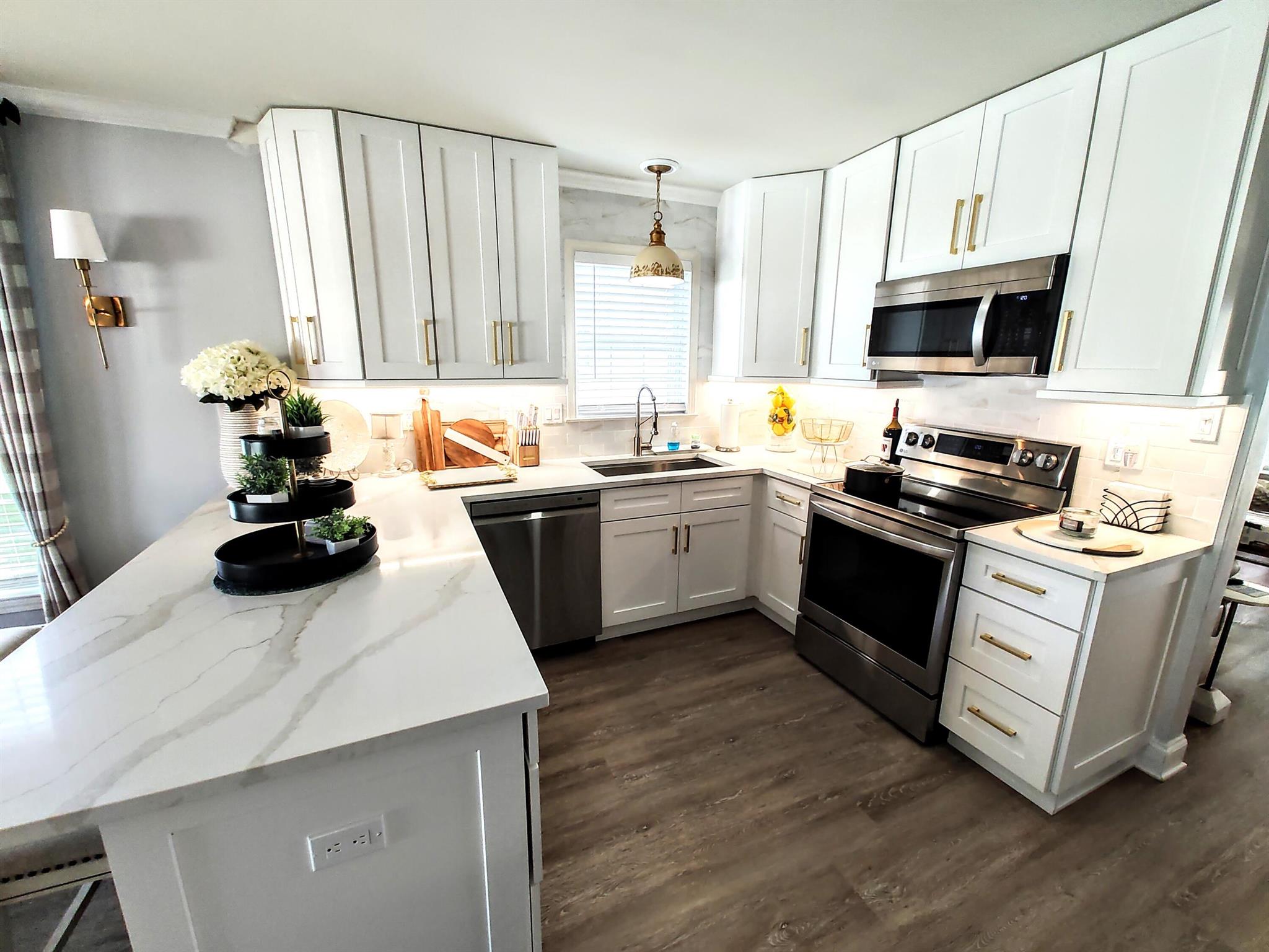 Magnolia Square - Residential