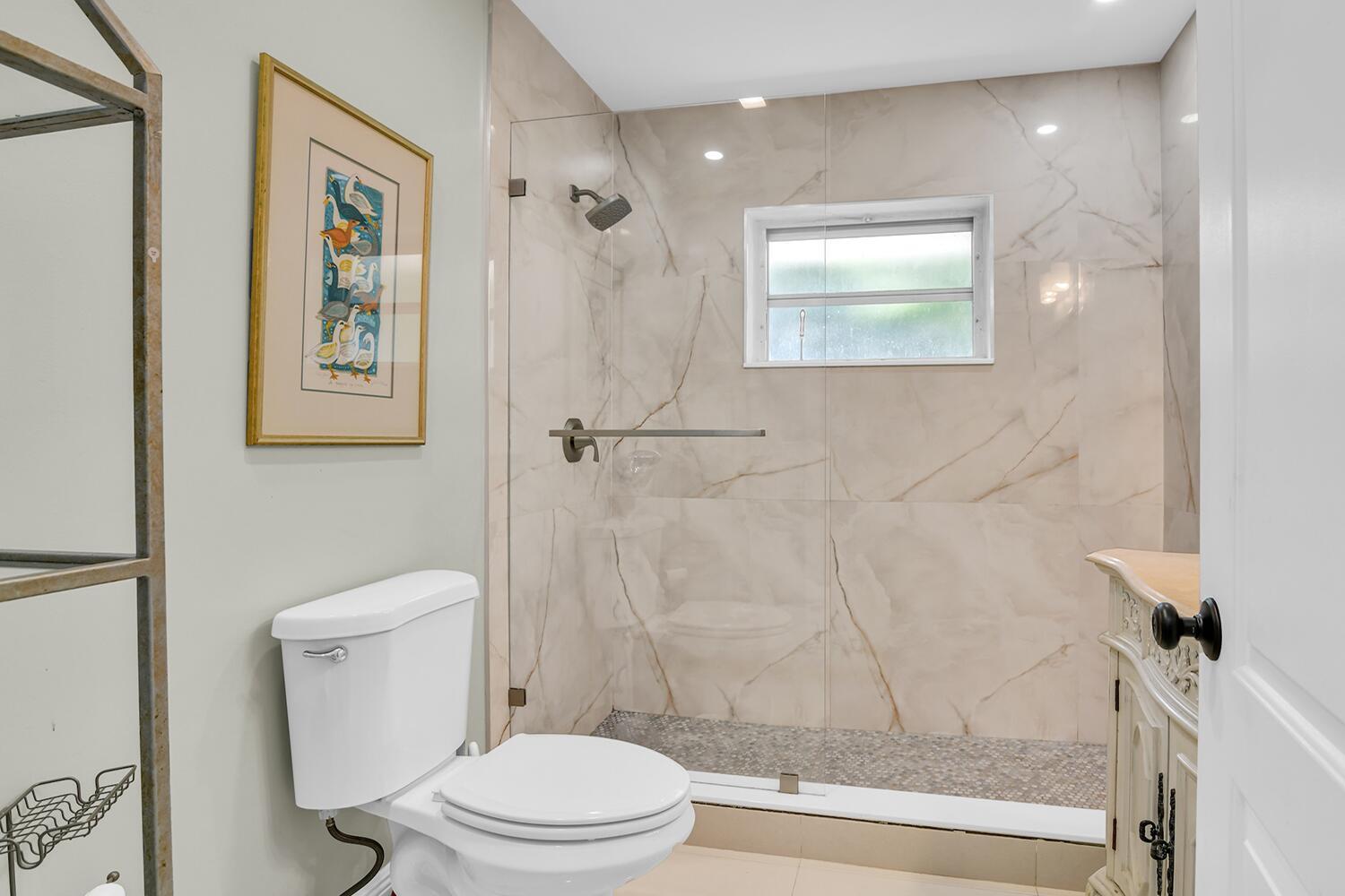 LEE MANOR ISLES - Residential