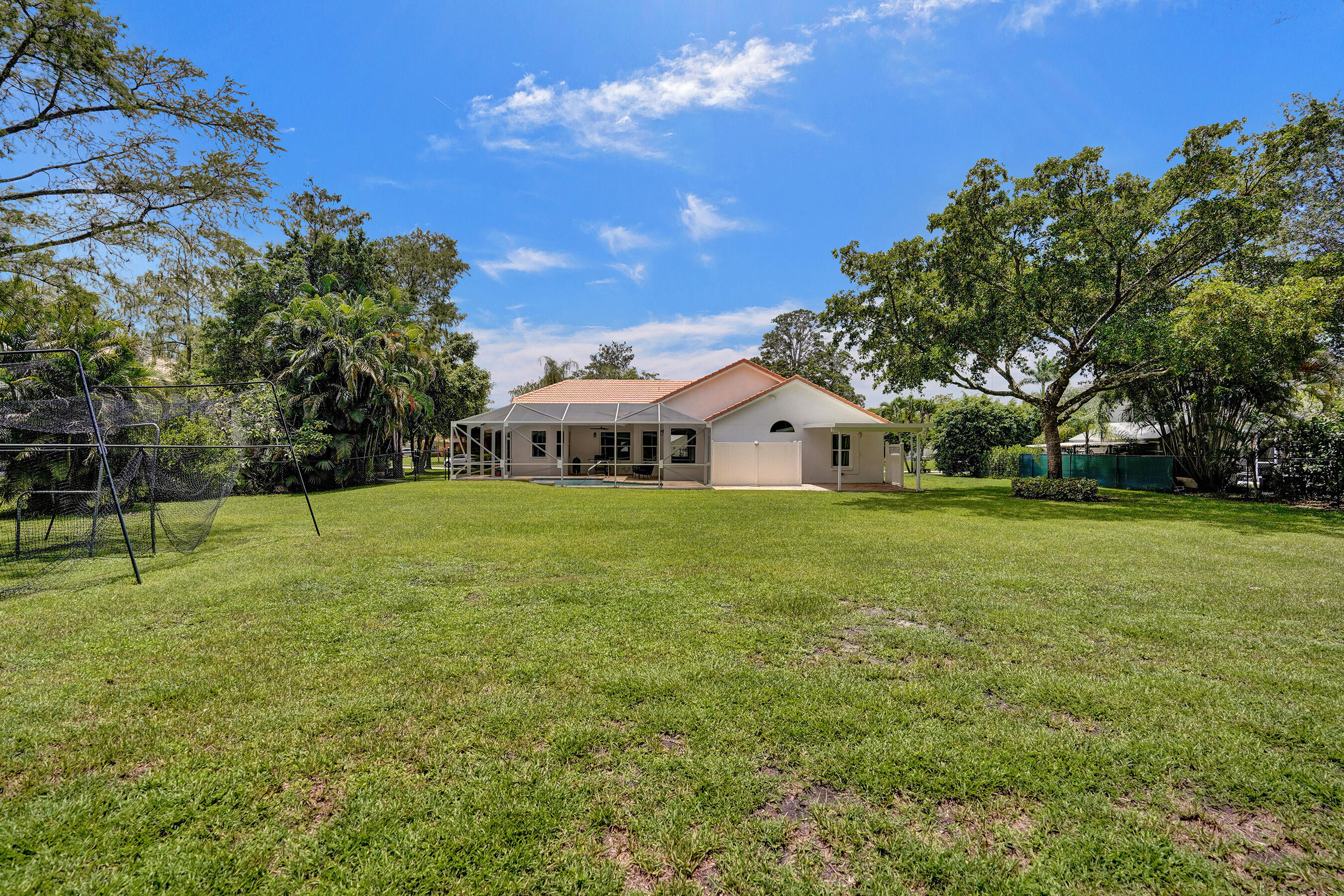 LEGEND LAKE ESTATES - Residential