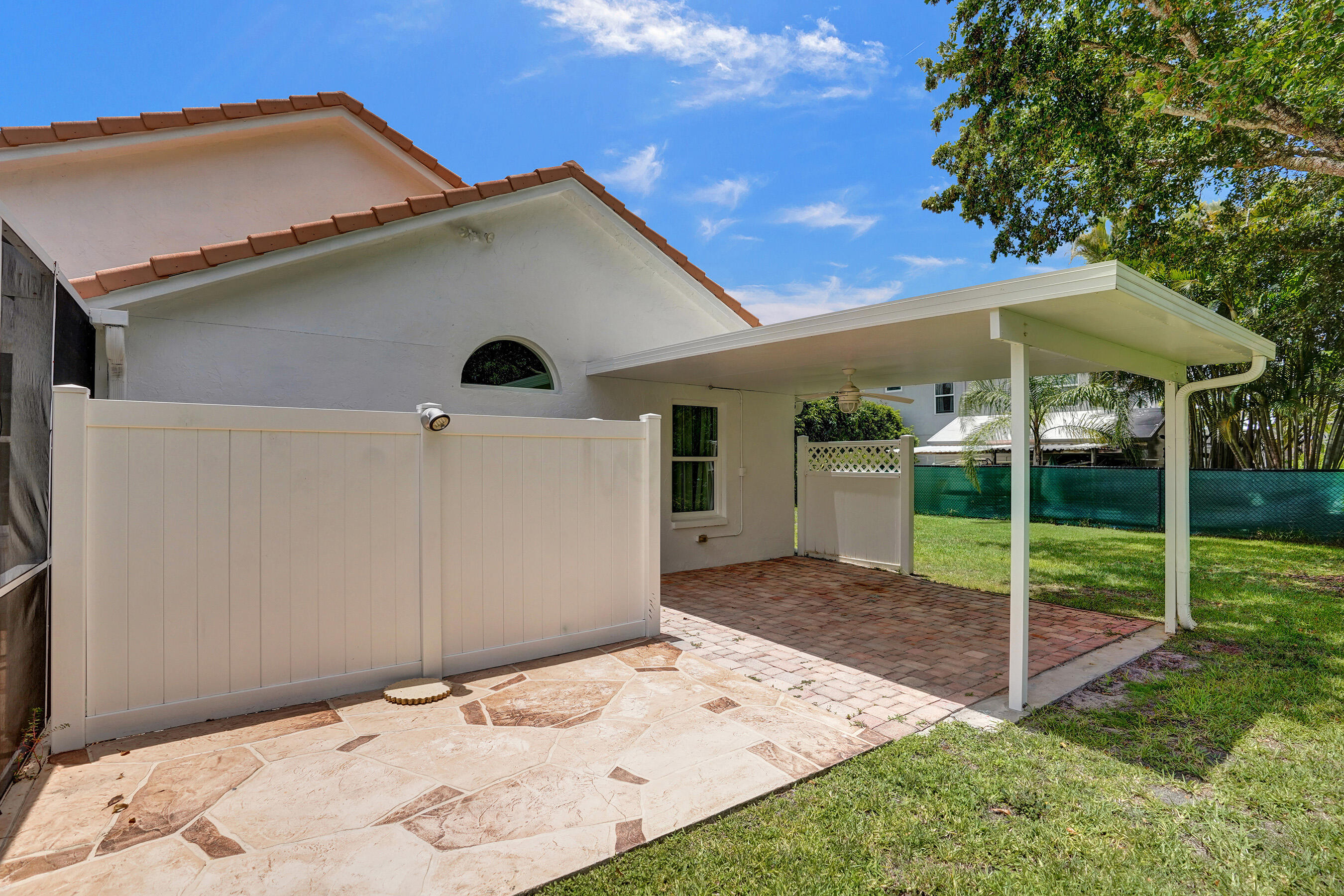 LEGEND LAKE ESTATES - Residential