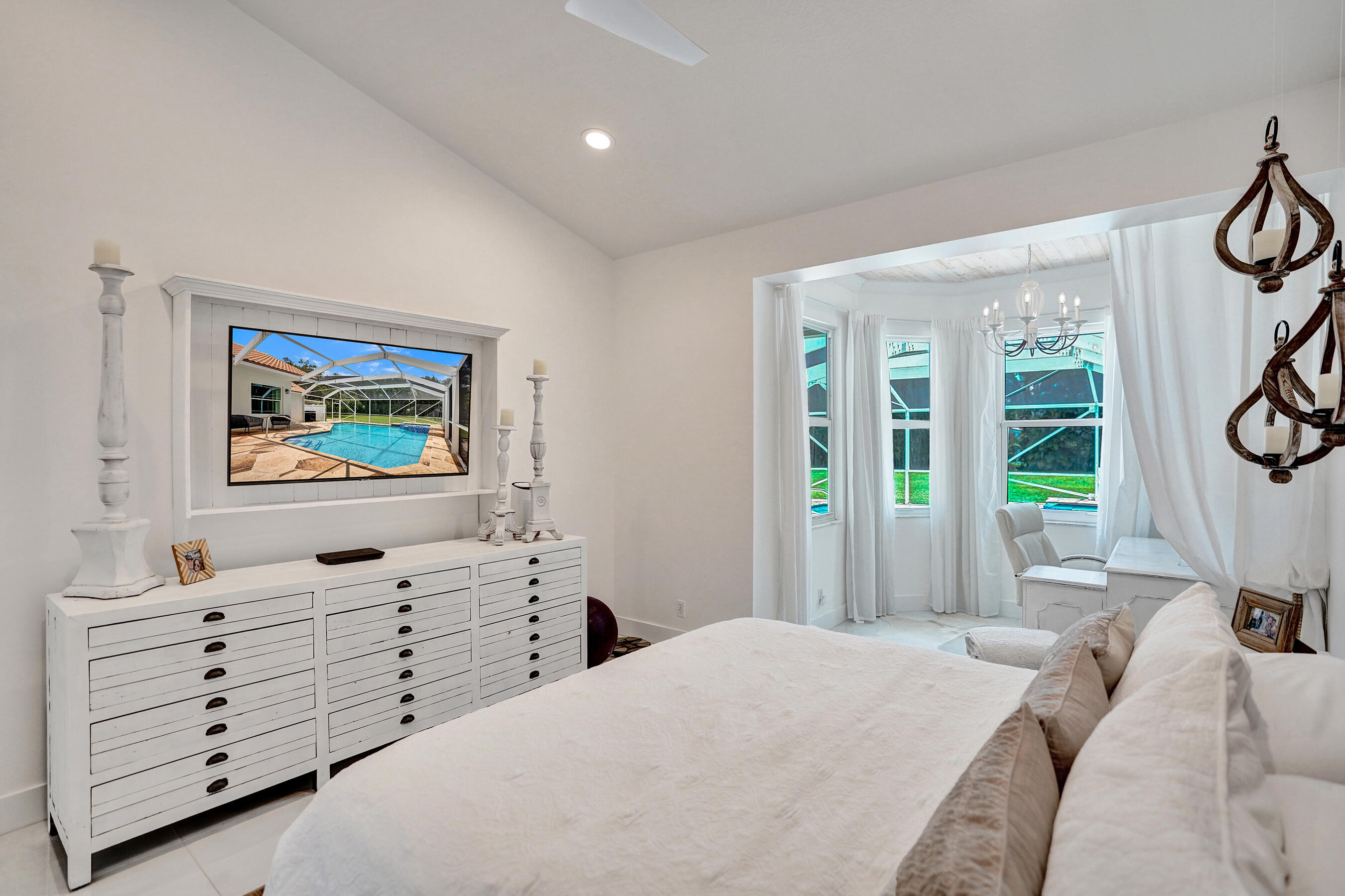 LEGEND LAKE ESTATES - Residential