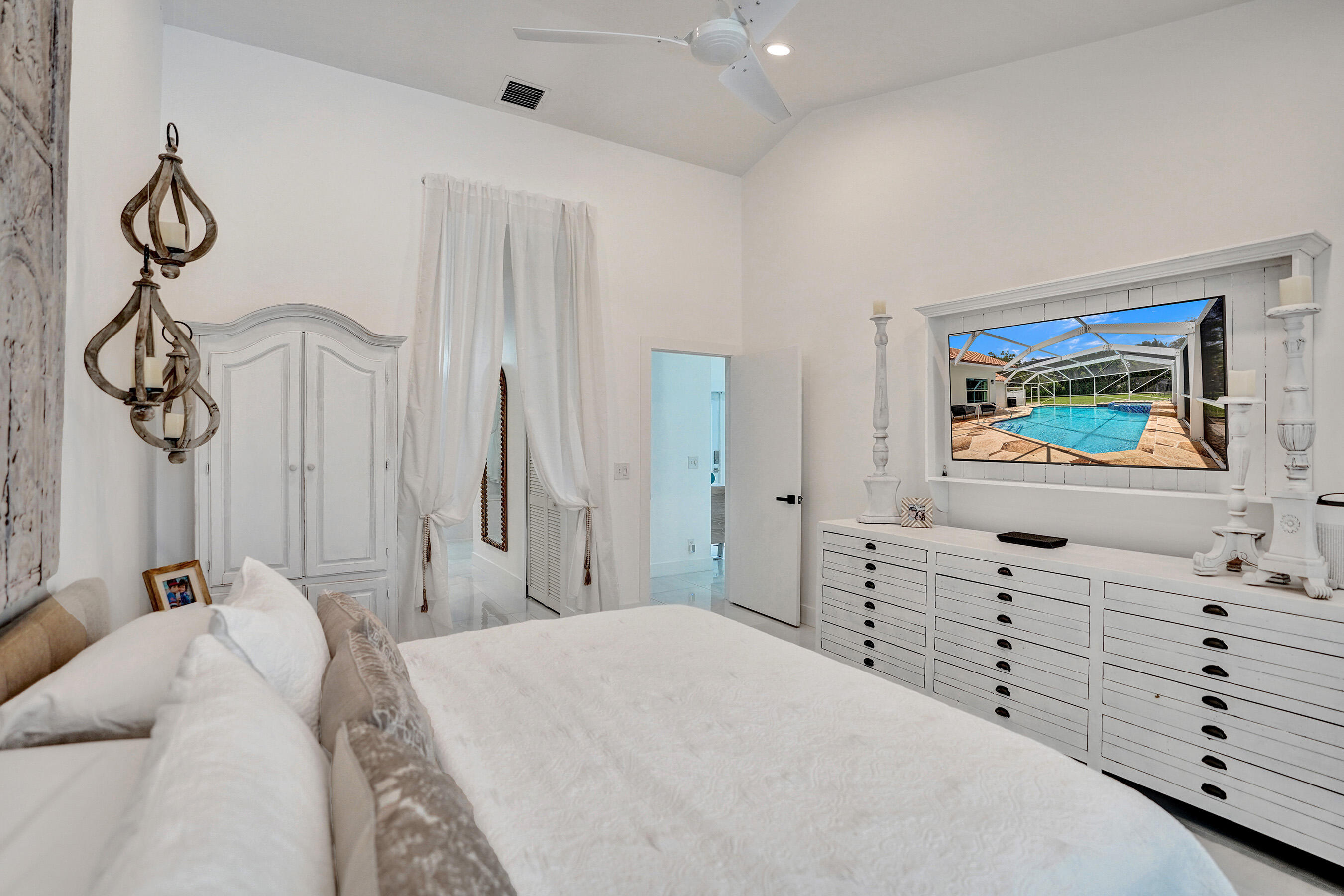LEGEND LAKE ESTATES - Residential